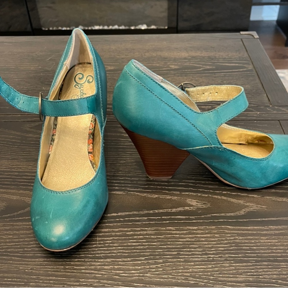 Beautiful Seychelles Shoes !